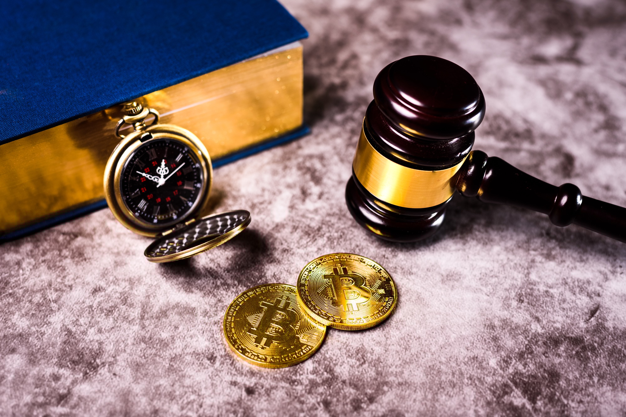 Justice persecutes the buyers of illegal bitcoins, accuses of fraud.
